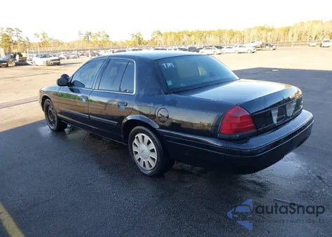 2011 Ford Crown Victoria Police Interceptor z USA, uszkodzony, nr VIN 2FABP7BV3BX149597